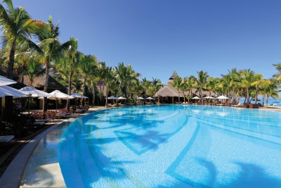 Beachcomber Hotels & Resorts; Mauritius; Île Maurice; Paradis Hotel and Golf Club; Paradis Hotel & Golf Club; 5-star; Beach; Plage; Travel; Voyage; Tourism; Tourisme; Holiday; Vacation; Congé; Vacances; Poolside; Bord de la piscine; Pool; Piscine;