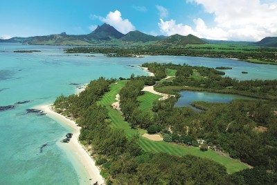 Aerial-View-11th-Hole-Ile-aux-Cerfs_2100x1400_300_CMYK